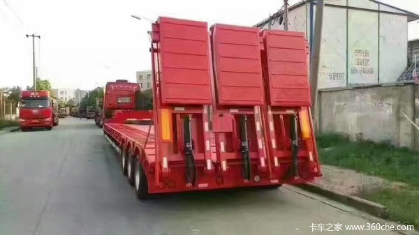 山东骏骋中重型低平板低平板半挂车图片