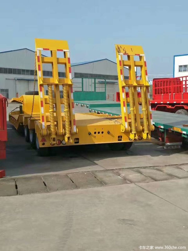 山东骏骋中重型低平板低平板半挂车图片