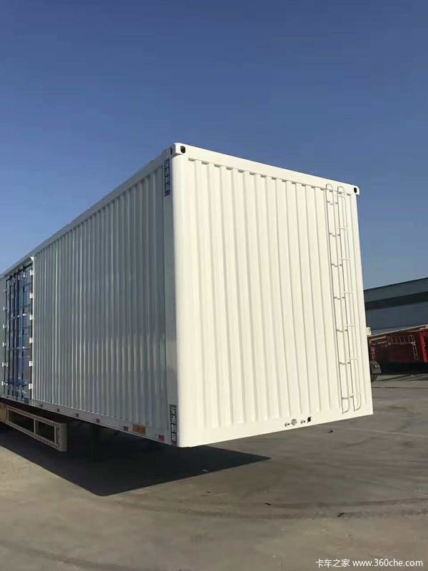 山东骏通辰陆轻量化厢式集装箱半挂车集装箱式半挂车图片