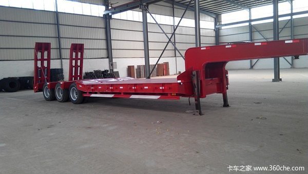 山东骏通辰陆精品挖机工程挂车低平板半挂车图片