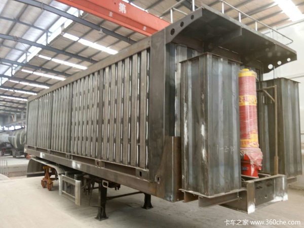 平板式后翻自卸半挂车自卸半挂车图片