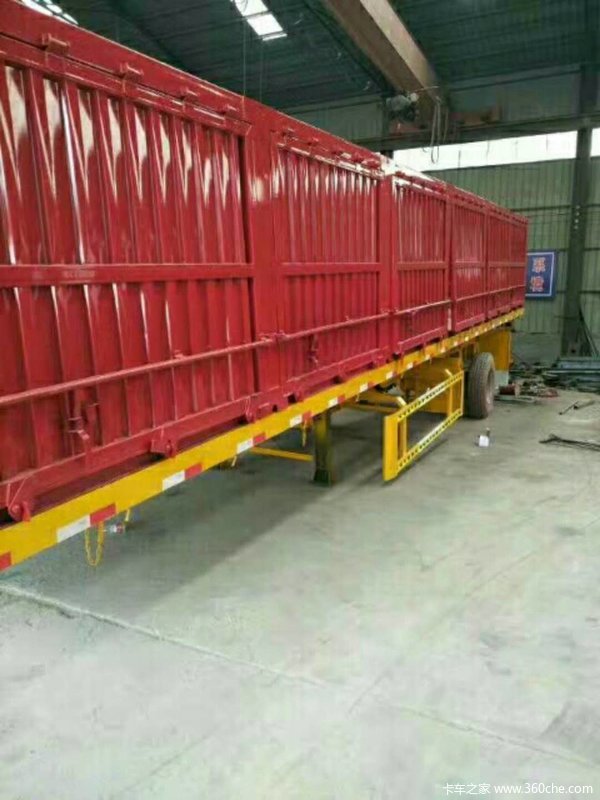 山东挂车厂家直销仓栅式半挂车图片