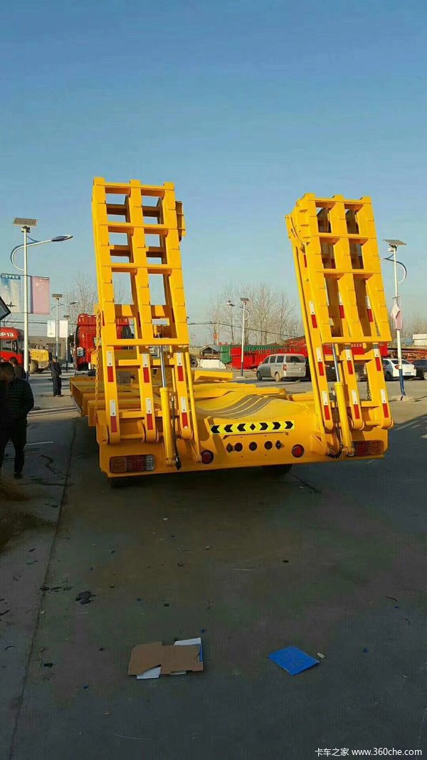 13米罐车平板式半挂车图片