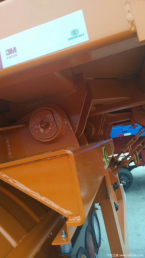 后翻侧翻自卸半挂车图片