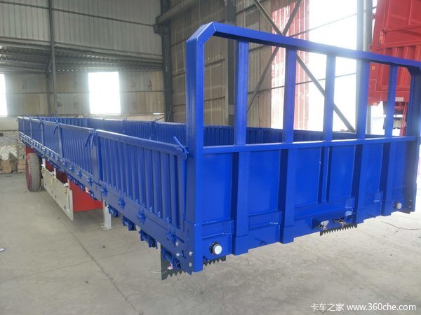 年前提车底价优惠栏板式半挂车图片