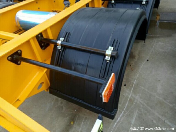 集装箱运输半挂车骨架式集装箱半挂车图片