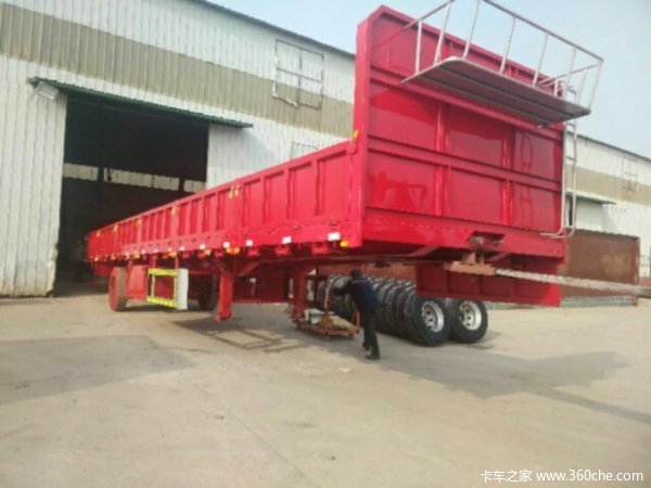 承载力强，专业设计拉钢筋鹅卵石废铁散货专用栏板式半挂车图片