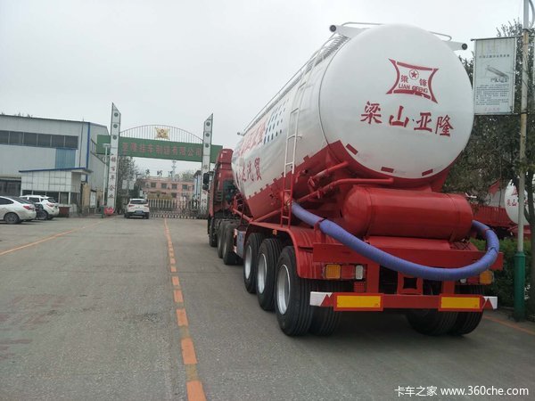36立方自重仅5.5吨！超轻型散装水泥罐车，罐车专用合金高强耐磨钢制作罐式半挂车图片