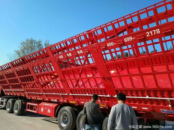 山东鑫阳专业制造重型隐形苍栏侧翻可上户拉货多自卸半挂车图片