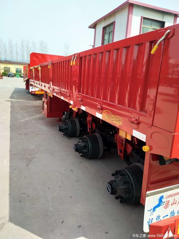 60标箱整车栏板式半挂车图片