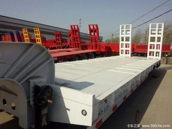 低平板运输车低平板半挂车图片