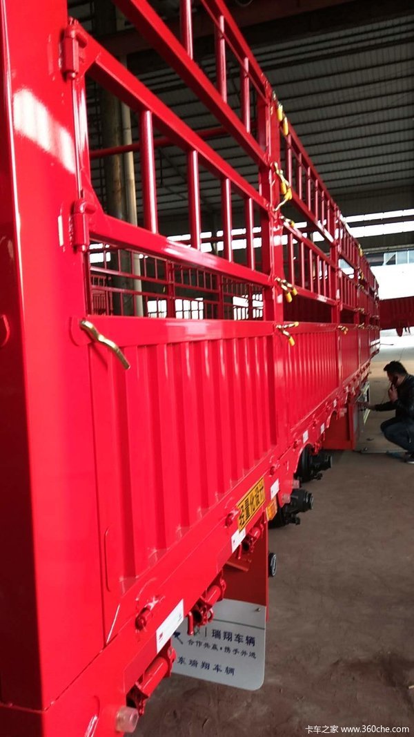 13米轻型仓栏仓栅式半挂车图片