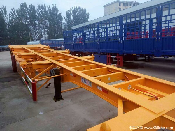 超轻半挂车集装箱式半挂车图片