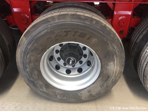 河南金马诚信企业，全自动机械焊接技术，轻量化，质量三包厢式半挂车图片