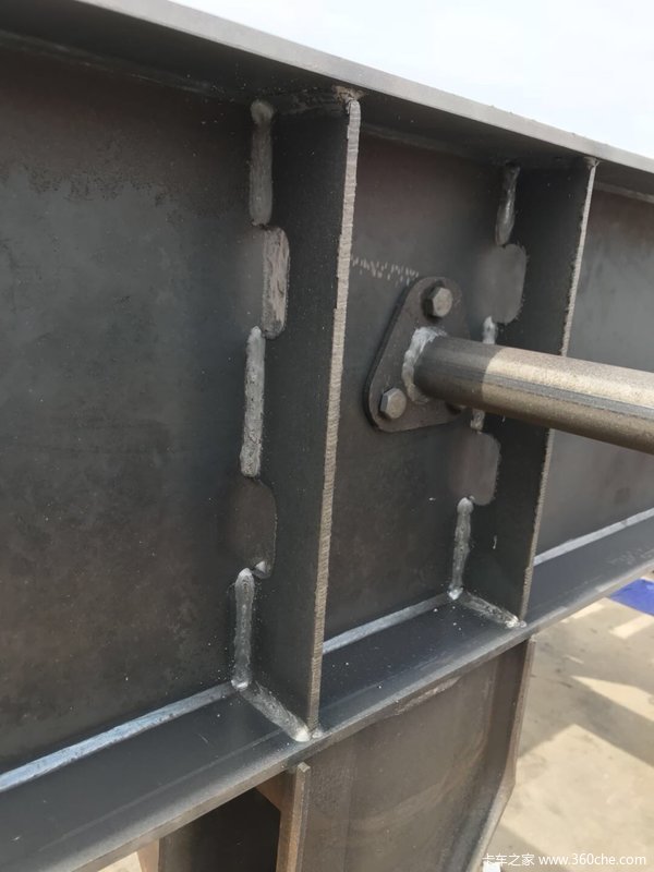 超轻宝钢13米仓柵式半挂车仓栅式半挂车图片