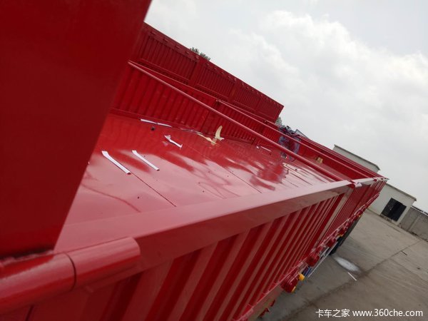 轻量化设计，厂家直销，13米标车侧翻自卸半挂车图片