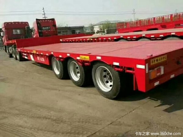 宏驰挂车低平板半挂车图片