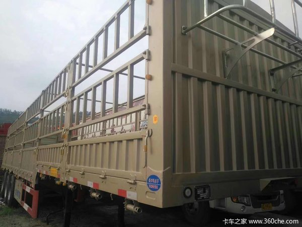 现车销售低平板半挂车图片