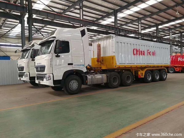 分期购车集装箱式半挂车图片