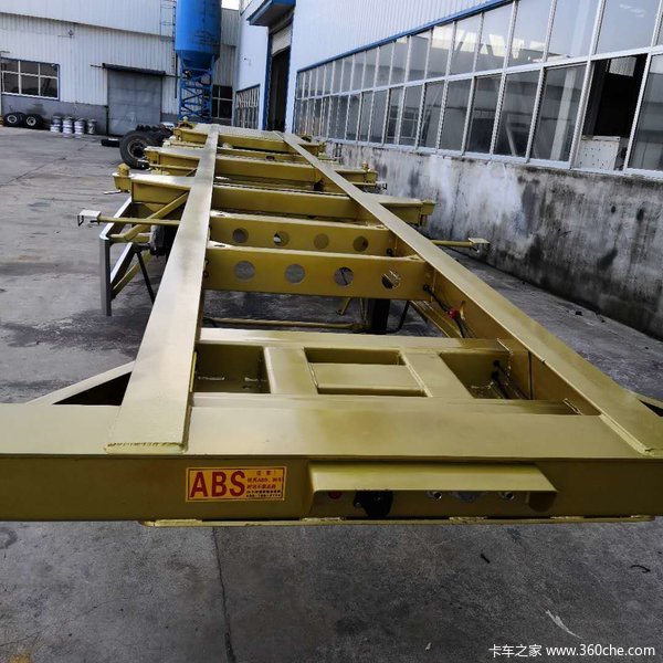 厂家直销各种半挂车，骨架集装箱半挂车骨架式集装箱半挂车图片