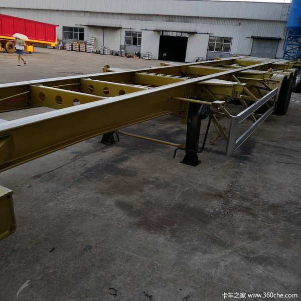 厂家直销各种半挂车，骨架集装箱半挂车骨架式集装箱半挂车图片