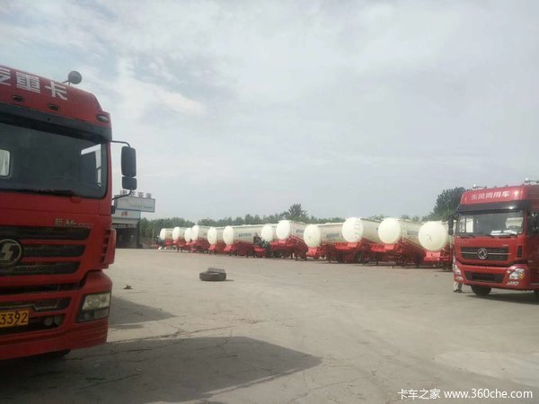 铝合金的重量，碳钢的价格罐式半挂车图片