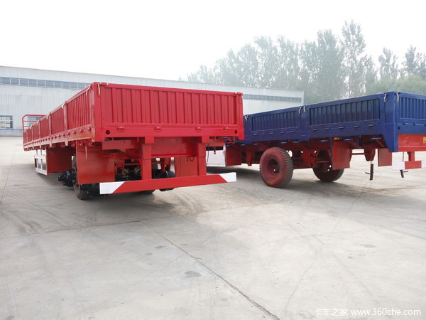 13X2.55X0.6米超轻型标准半挂车，自重5.3吨保啦45吨栏板式半挂车图片