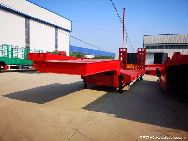 低平板，工程专用车低平板半挂车图片