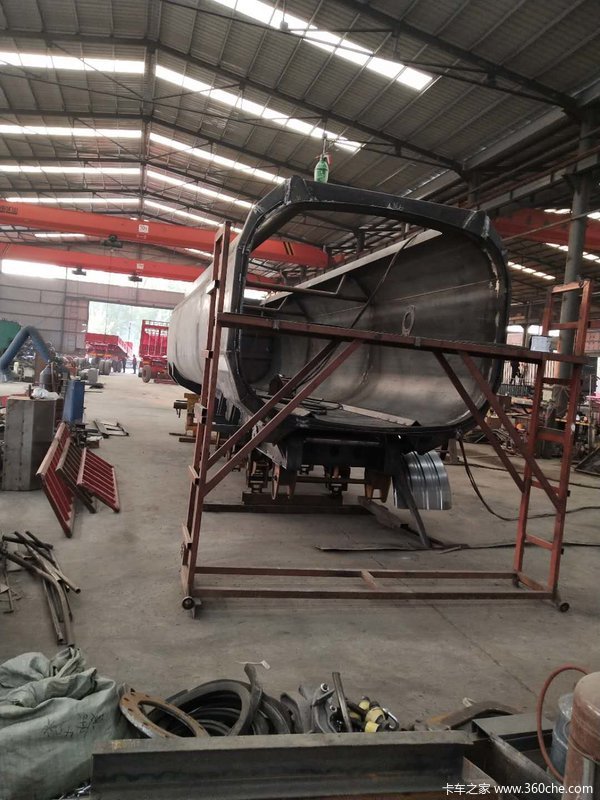 罐式后翻，U型后翻，避免路政查改型车辆，可包牌照，可正规上户自卸半挂车图片