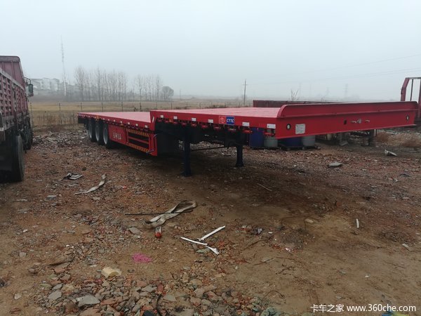 13.75前后等宽大板包牌出售低平板半挂车图片