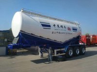 2019新款超轻型罐车粉粒物料运输半挂车图片