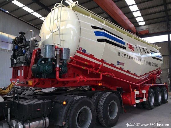 2019新款超轻型罐车粉粒物料运输半挂车图片