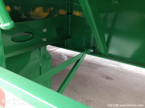 高端半挂车，电泳漆仓栅式半挂车图片