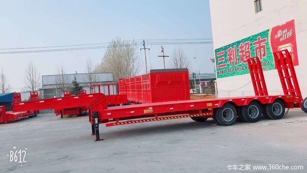 低平板半挂车9-13.75米专业制造低平板半挂车图片