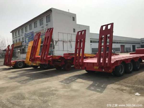 9-13.75米低平板半挂车，专业制造二十年低平板半挂车图片