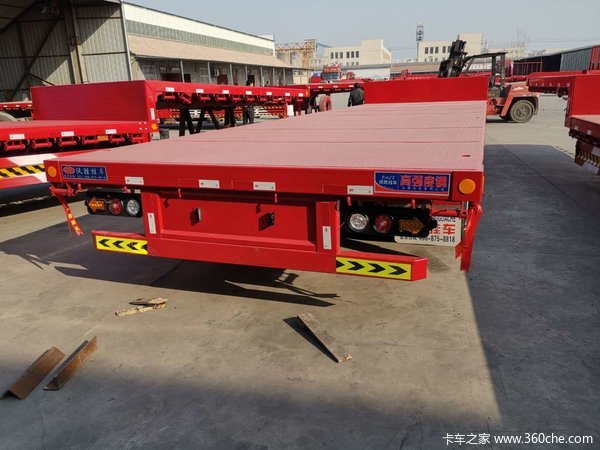 前后等宽十三米七五三米宽低平板低平板半挂车图片