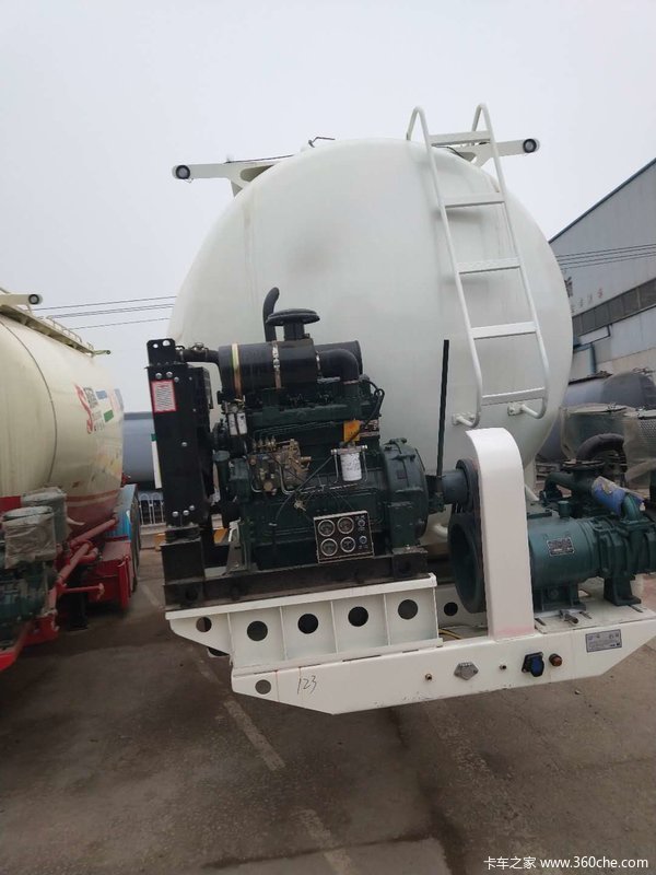 35方象牙白自重5.8吨粉粒物料运输半挂车图片