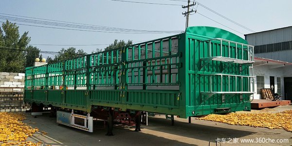 2019新款苍蓝，自重轻，承载力强。仓栅式半挂车图片