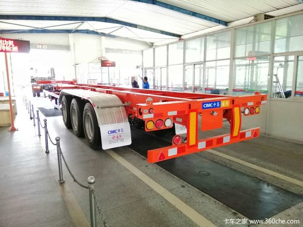中集通华集装箱式半挂车图片