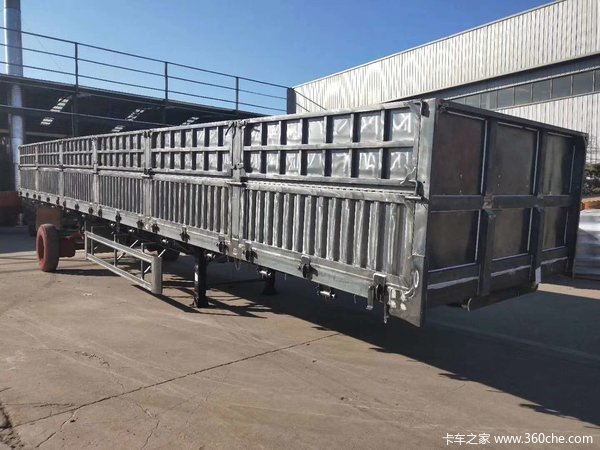 标车侧翻。可加高自卸半挂车图片