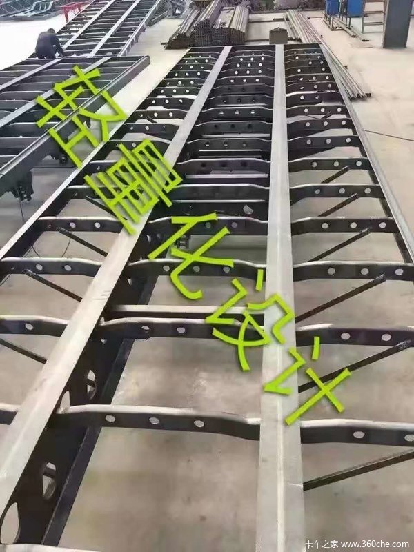 13*苍蓝半挂车仓栅式半挂车图片