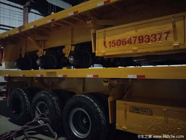 自重轻自卸半挂车图片