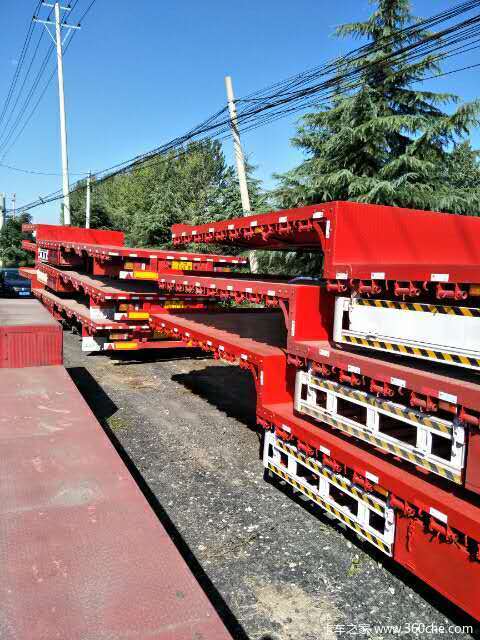 13.75*3米，前后等宽，自重轻，可集中载货低平板半挂车图片