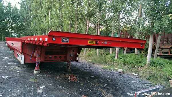 13.75*3米，前后等宽，自重轻，可集中载货低平板半挂车图片