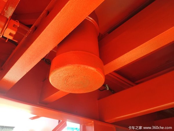 11米---13标箱侧翻自重6.2----6.7T自卸半挂车图片