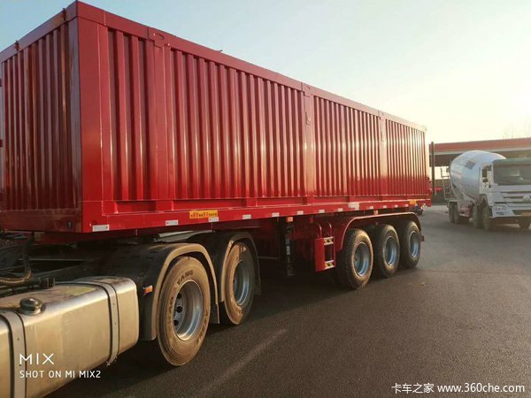 全新一体侧翻：11米长?2.55米宽?1.8米高自卸半挂车图片