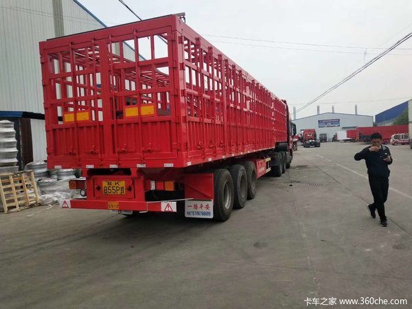 隐形花篮侧翻自卸半挂车图片