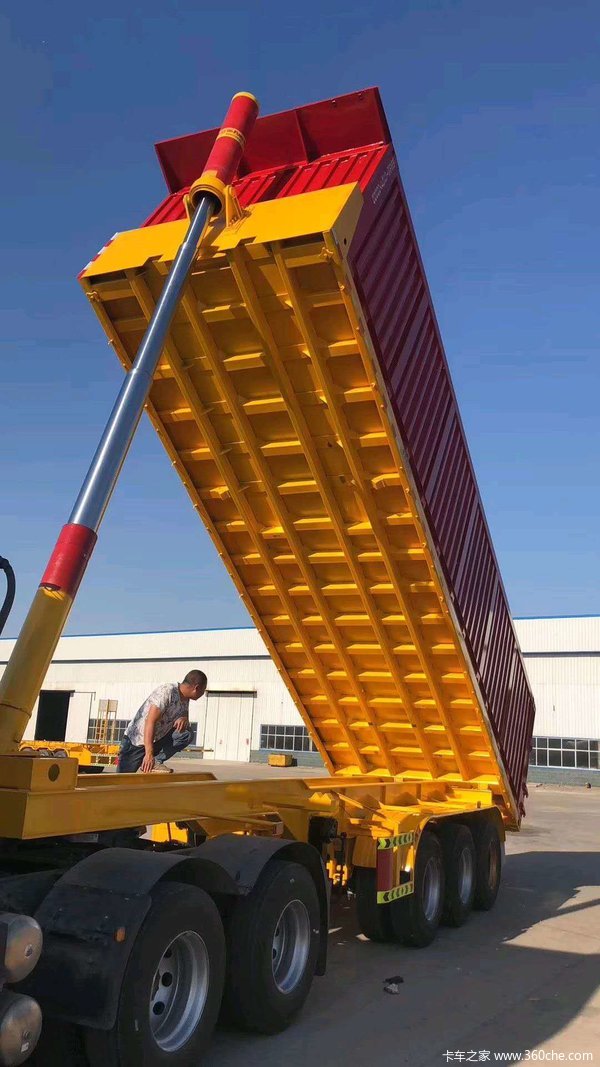 专业设计销售，各类型侧翻，后翻，勾机板，高篮，骨架，箱式运输车车辆运输半挂车图片