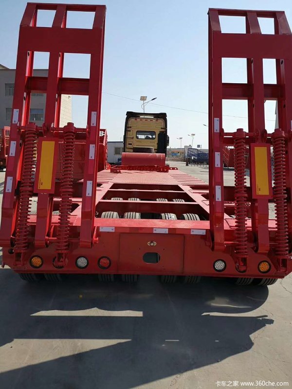 各型号勾机板，轴线车轴线挂车图片