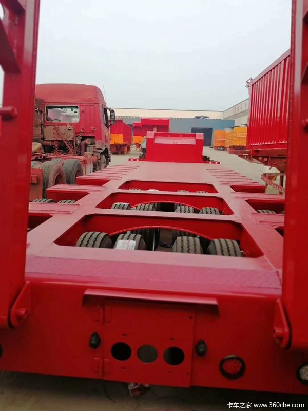 各型号勾机板，轴线车轴线挂车图片